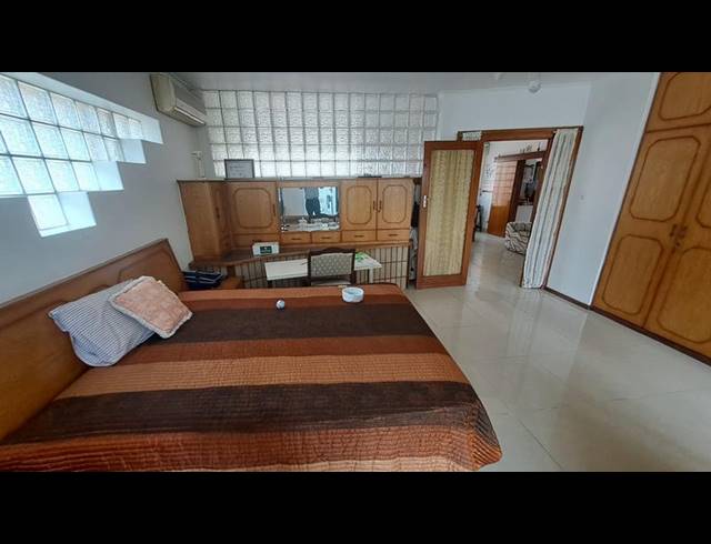 5 BEDROOM HOUSE FOR SALE IN OVERPORT